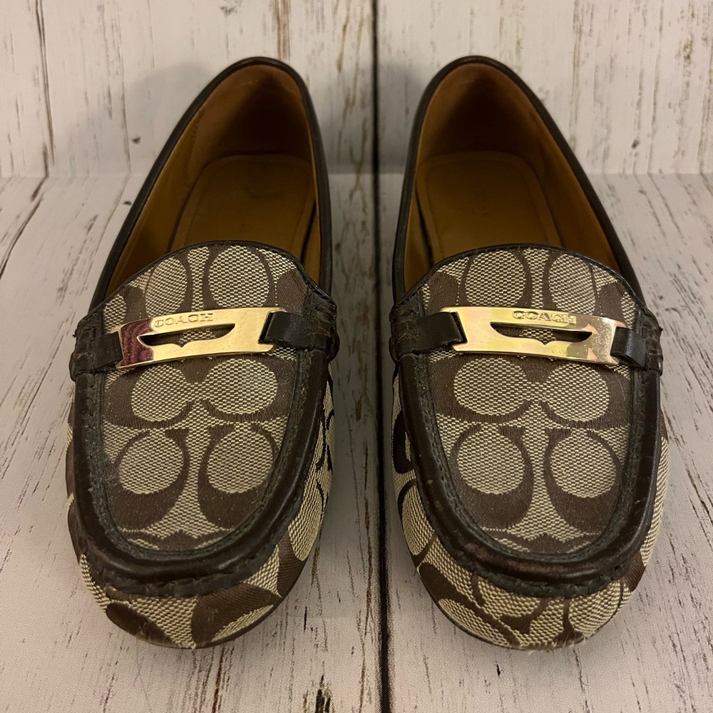 EUC Coach Women's Brown Signature Logo Slip On Loafer Moccasin Shoes - Size 8